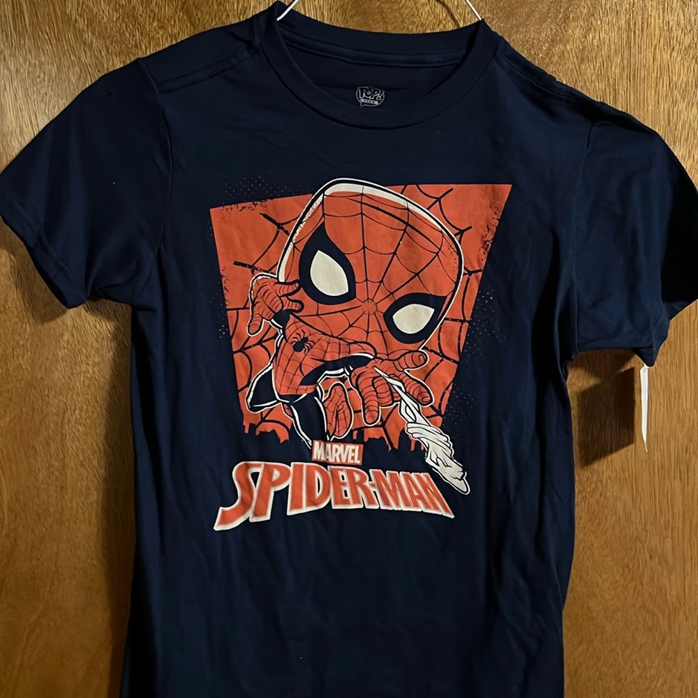 Pop tees marvel spider-man. Youth med. NWT